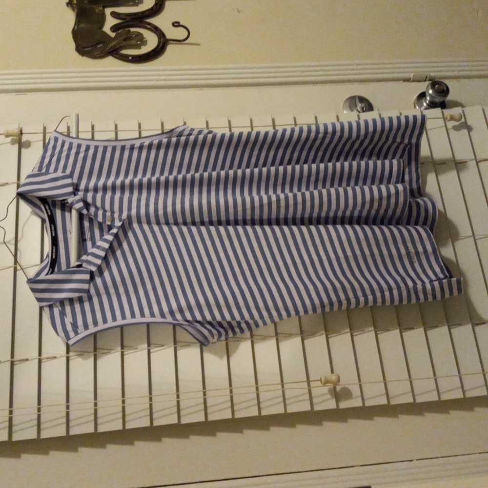 Nike Golf Dry Fit, xlg, striped blue and white sleeveless, women's sport shirt.